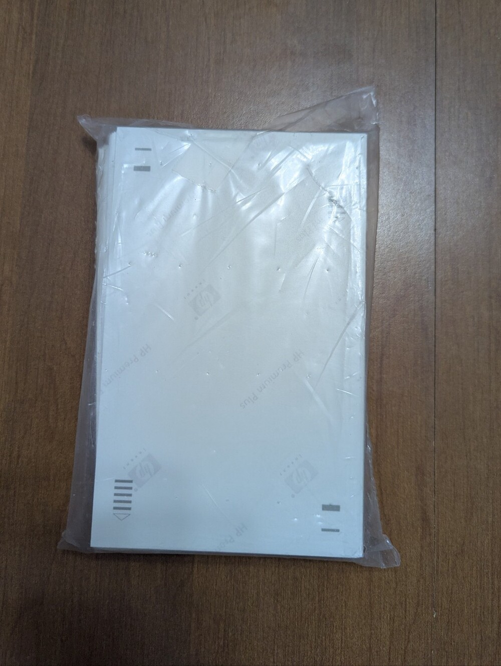 HP Photo Paper - Picture 2 of 2